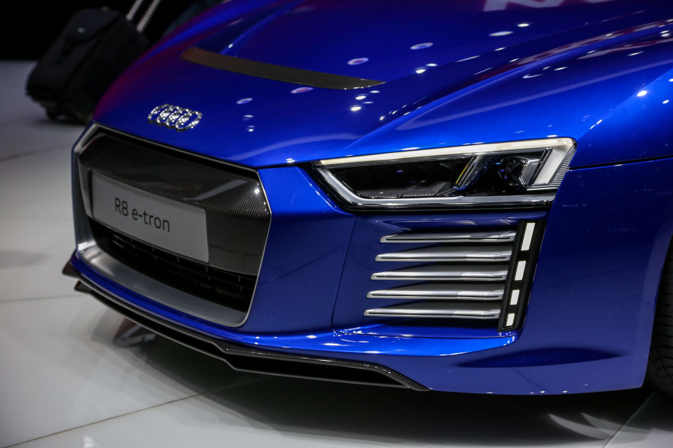 Novinka: 2016 Audi R8 e-tron na živo! 4 Audi R8 e-tron