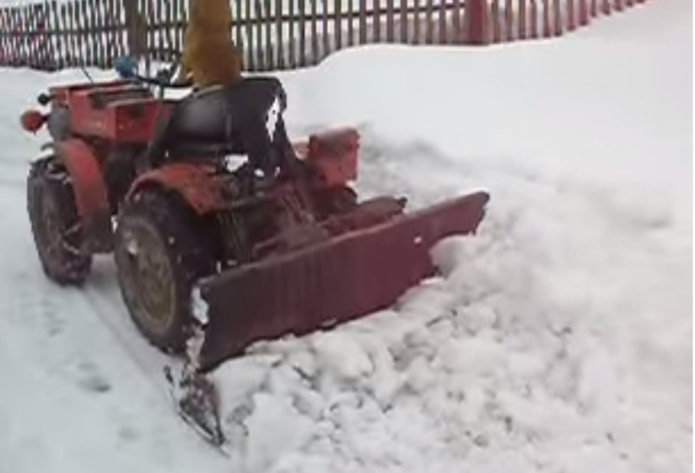 Video: Kalamita na Kysuciach 4 Keď sa už ani zvieratá nemôžu na ten neodprataný sneh pozerať...