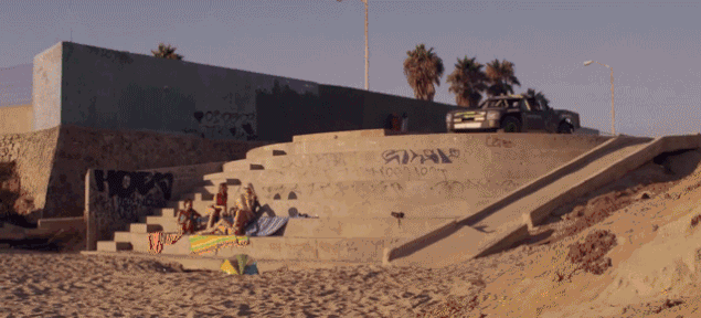 Najvzrušujúcejšie video roka: Vychutnajte si Trophy Truck s výkonom 800 koní!