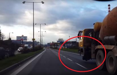 Level expert: Jazda domiešavačom bez kolesa!