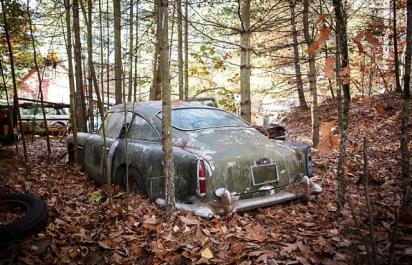 Hrdzavé auto z lesa za 350 000€? Realita!