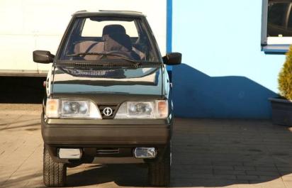 Najdivnejšie auto pre dvoch z Poľska!