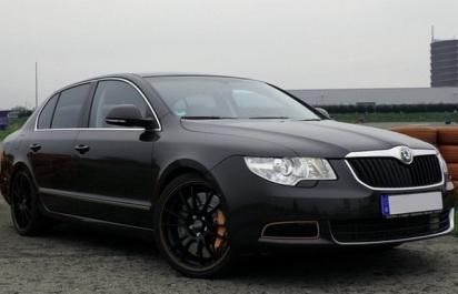Škoda Superb Rothe: Unikátna škodovka prekoná 300 km/h!