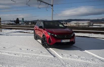 Test: Peugeot 5008 GT – rodinno-úžitkový ideál