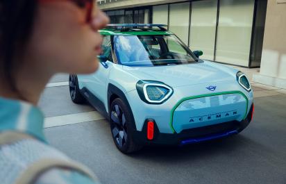 MINI Aceman: dvadsiatky disky na malom elektromobile