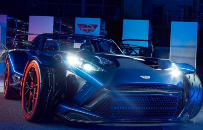 Najľahší superšport na svete: 750 kg neopozeranej krásy v modrom!