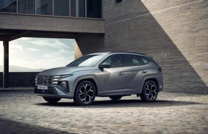 Hyundai inovoval aj Tucson N-Line, tiež má nový interiér