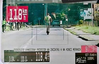 Kolobežkou šiel na Liptove 118 km/h, mastná pokuta!