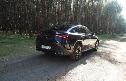Test: Mercedes-Benz GLC220d Coupe - Racionálne, ale v luxuse