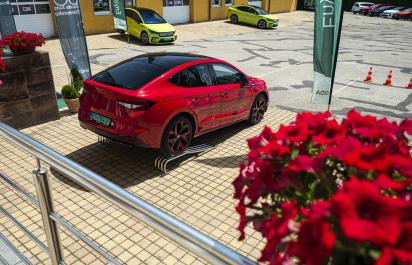 Čo sa deje so starými batériami? Škoda nám ukázala riešenia