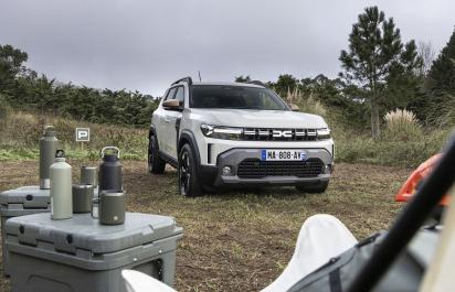 Nová Dacia Duster bude mať aj hybrid a automat