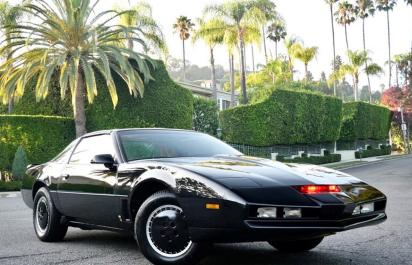 Ikonický KITT je na predaj, odhalil interiér aj techniku. Na cestách nikdy nejazdil, priznal predajca