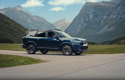 Dacia práve odhalila svoje najväčšie SUV, odveziete v ňom aj posteľ. BIGSTER má konkurovať Tucsonu či Sportage