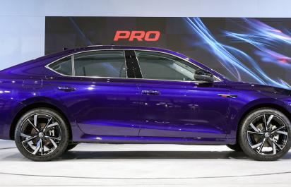 Škoda Octavia PRO je malý Superb. Ponúka dlhší rázvor a viac miesta vzadu len za malý doplatok naviac