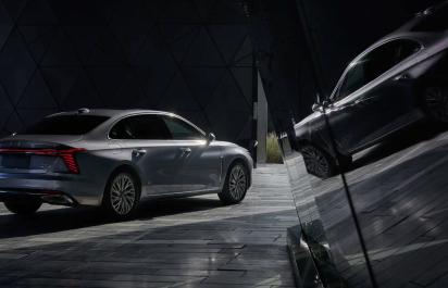 Čínsky Hongqi u nás ponúka už 5 áut, najviac zaujme benzínová limuzína HS5