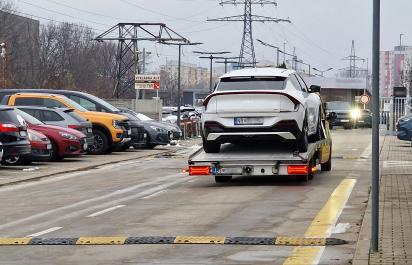 O mesiac sa mení §2, vodiči ale majú definíciu zastavenia a státia poznať už dnes