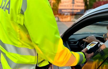 Stopka pre vodičov-špekulantov: Mestskí policajti budú môcť zobrať vodičák PRIAMO na mieste! Novela opravuje dlhoročný nedostatok zákona