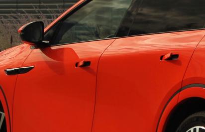 Chcú zakázať zapustené kľučky dverí, zverejnili návrh novej normy. Ku kritkom sa pridal aj šéf Volksagenu