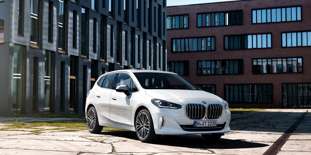 Nový BMW 2 Active Tourer môže mať plug-in hybrid s 326 koňmi