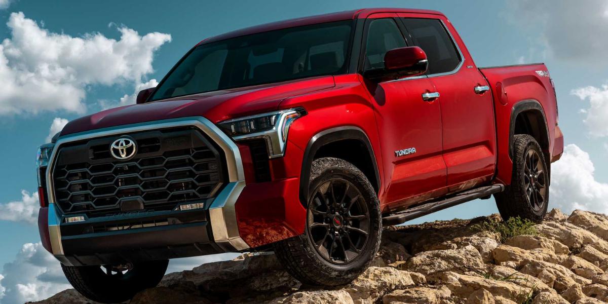 Najväčšia Toyota pick-up beštia: Väčšia ako Hilux, utiahne až 5, 5 tony! 