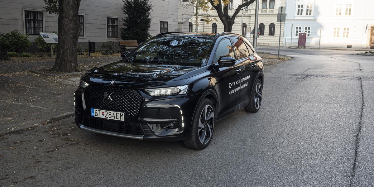 DS7 Crossback Black Edition: Šou pokračuje