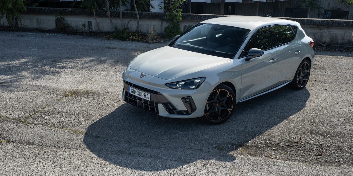Cupra Leon sa zmenil, čo je nové okrem žraločieho predku?