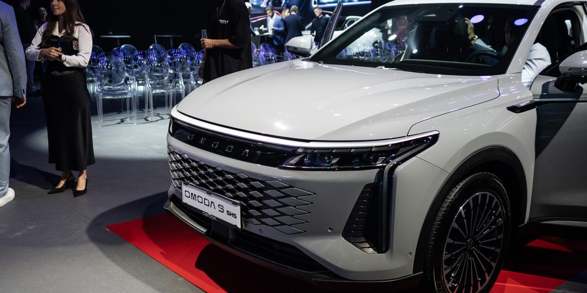 Máme dve nové automobilky. Omoda aj Jaecoo budú konkurovať Škode aj Hyundaiu