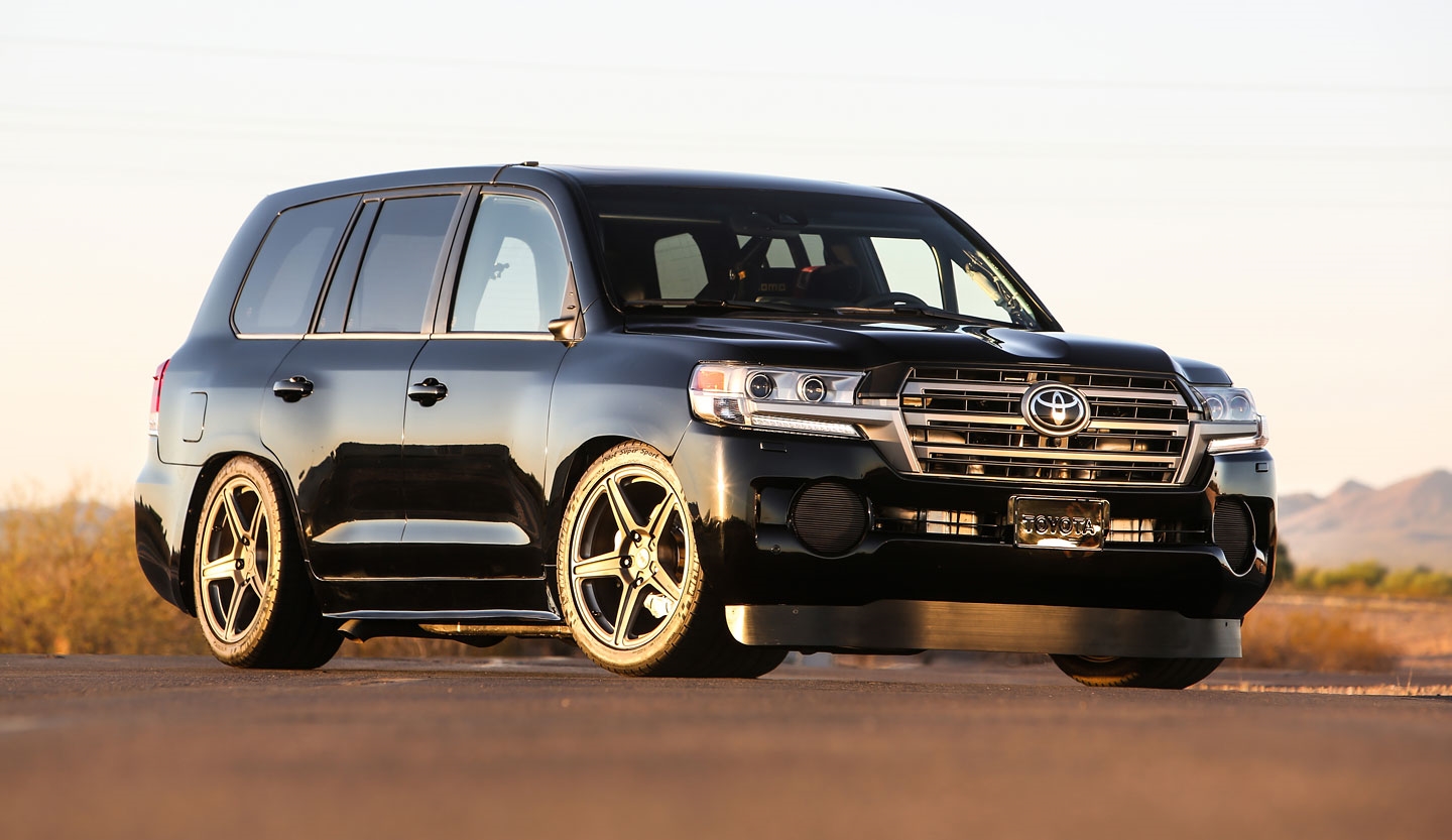 Toyota Land Cruiser s výkonom 2 000 koní?