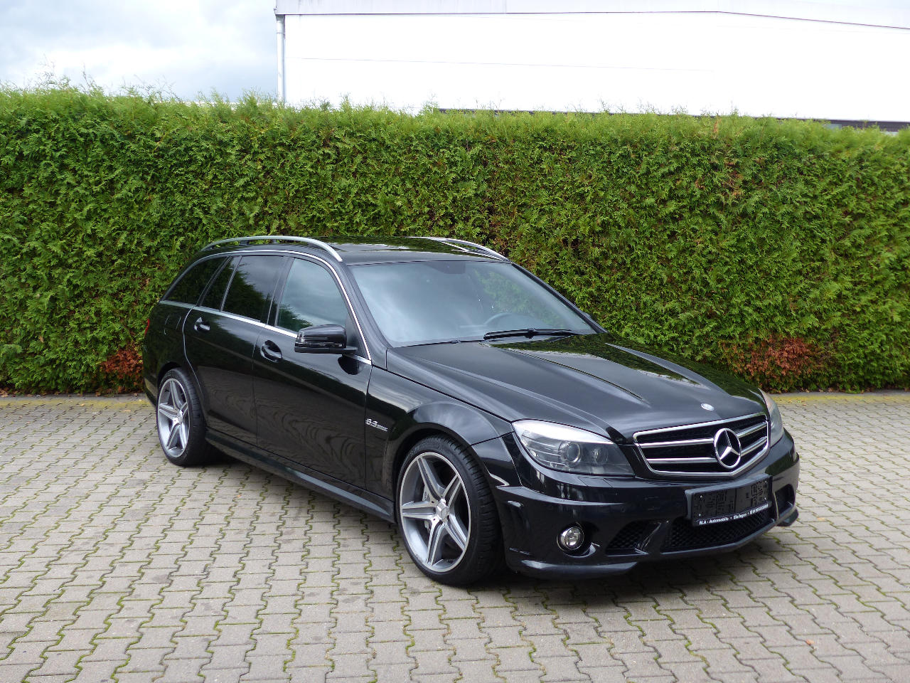 Za cenu Octavie je tento Mercedes AMG s 550 koňmi!