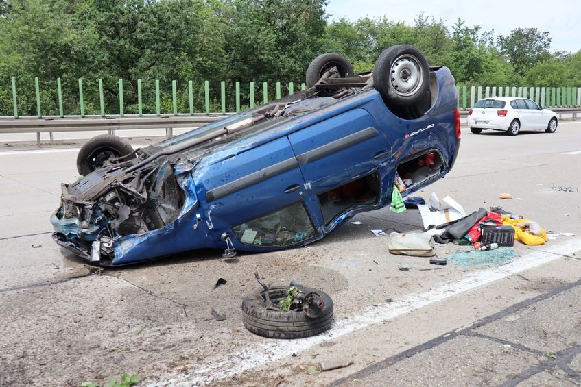 Gangster unikal na Dacií! Zastaviť ho muselo 20 policajných áut!