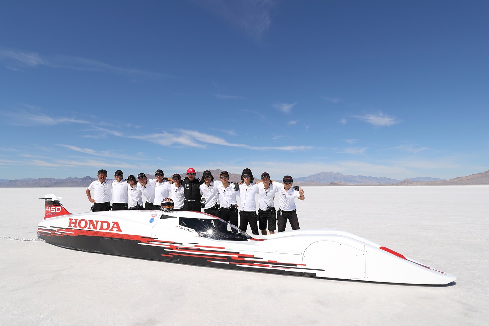 0,66 litrový trojvalec Honda dosiahol 421 km/h!