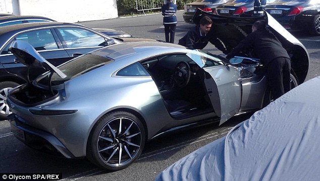 Aston Martin DB10