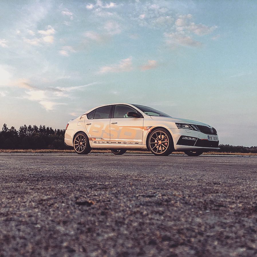 Octavia 300 koní