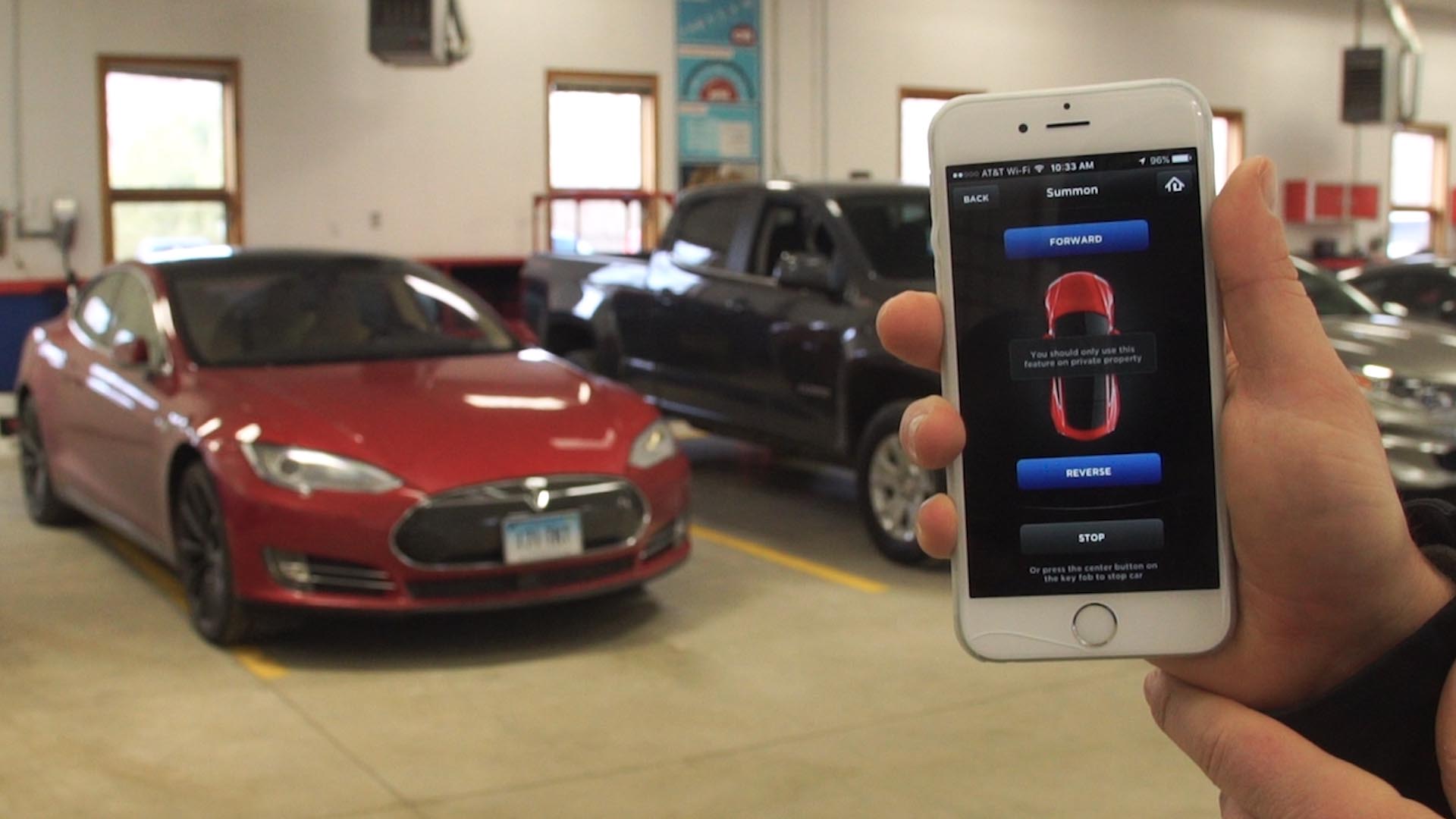 VIDEO: čo dokáže aplikácia na mobil s Teslou Model S?