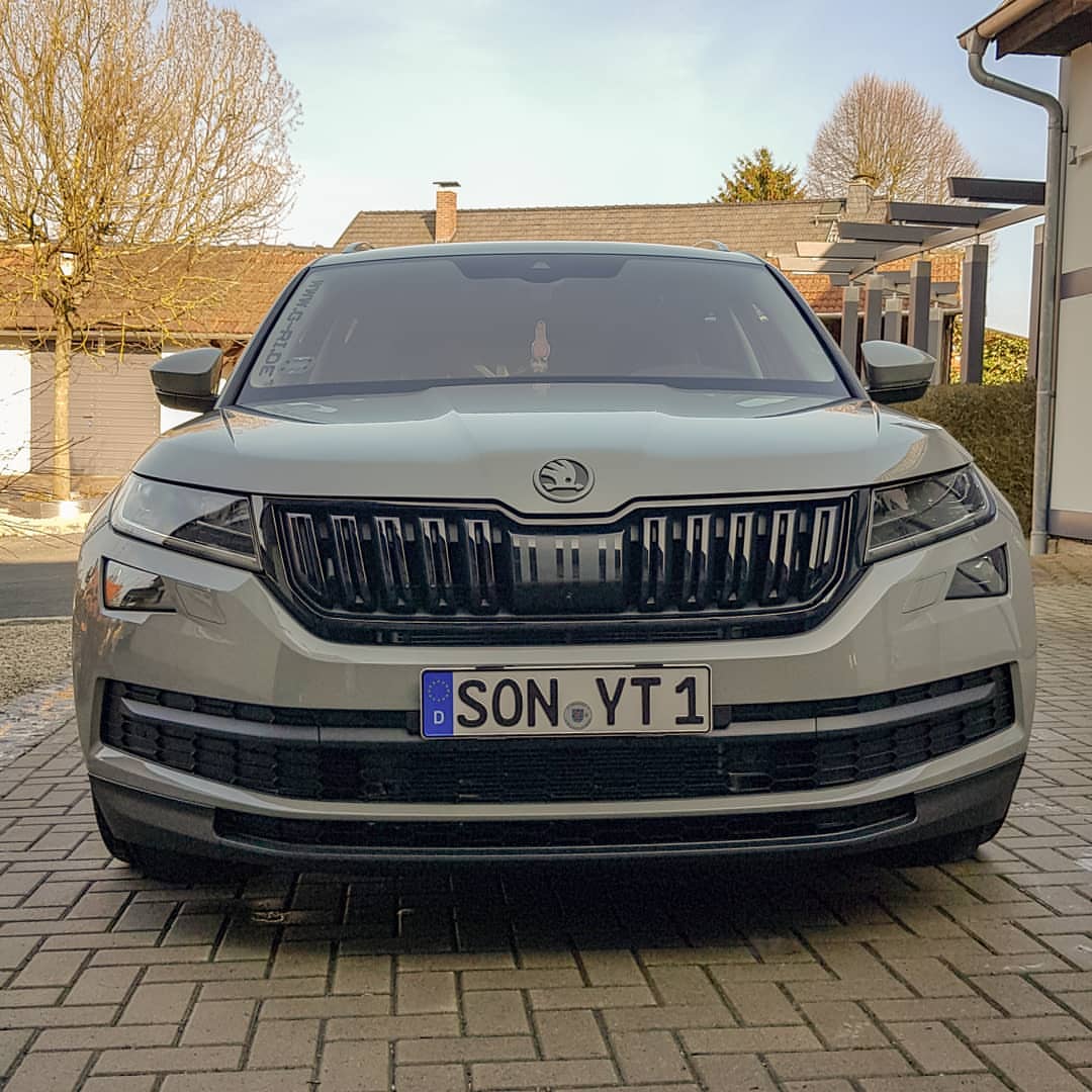 Najčudnejšia úprava Škody Kodiaq jazdí v Nemecku!