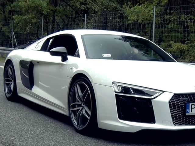 R8 vs. Huracan