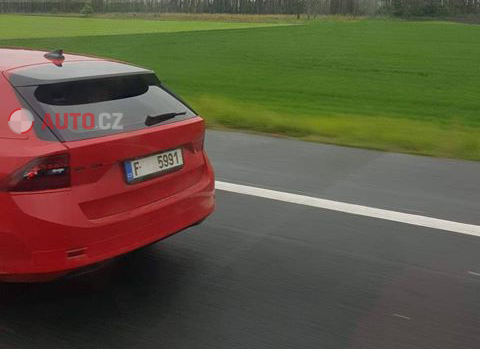 Škoda Octavia IV odfotená na českej diaľnici!