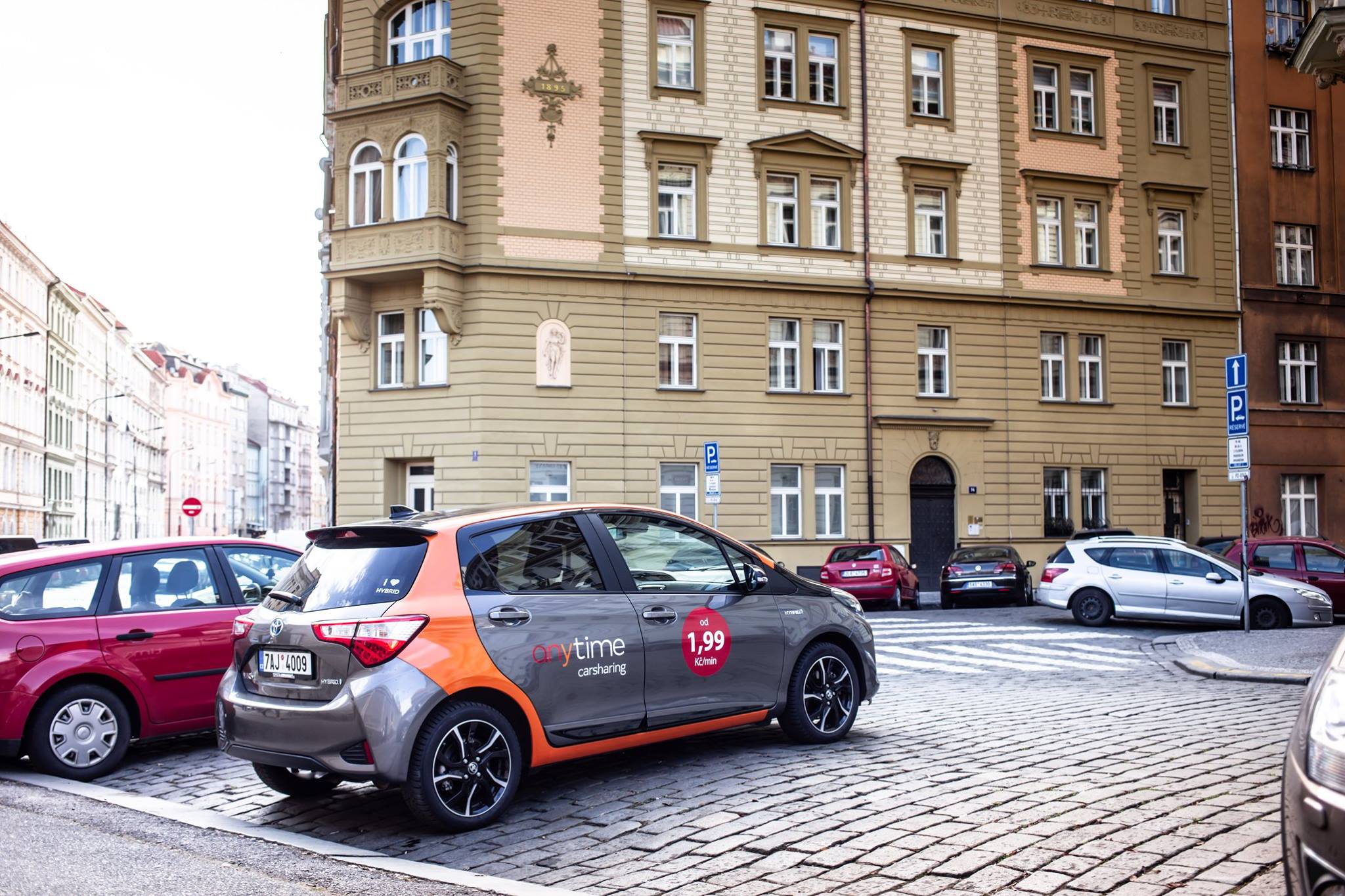 Ideš do Prahy? Požičaj si auto za 8 centov/minúta!
