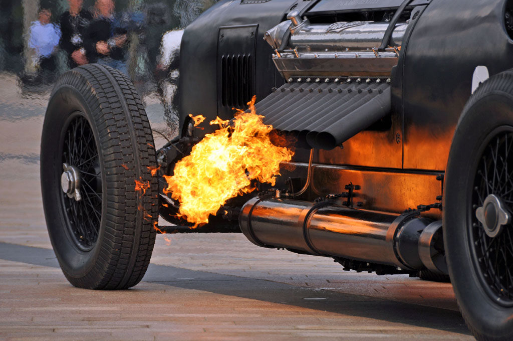 VIDEO: spotreba 18 litrov/1 minúta? S týmto motorom áno!