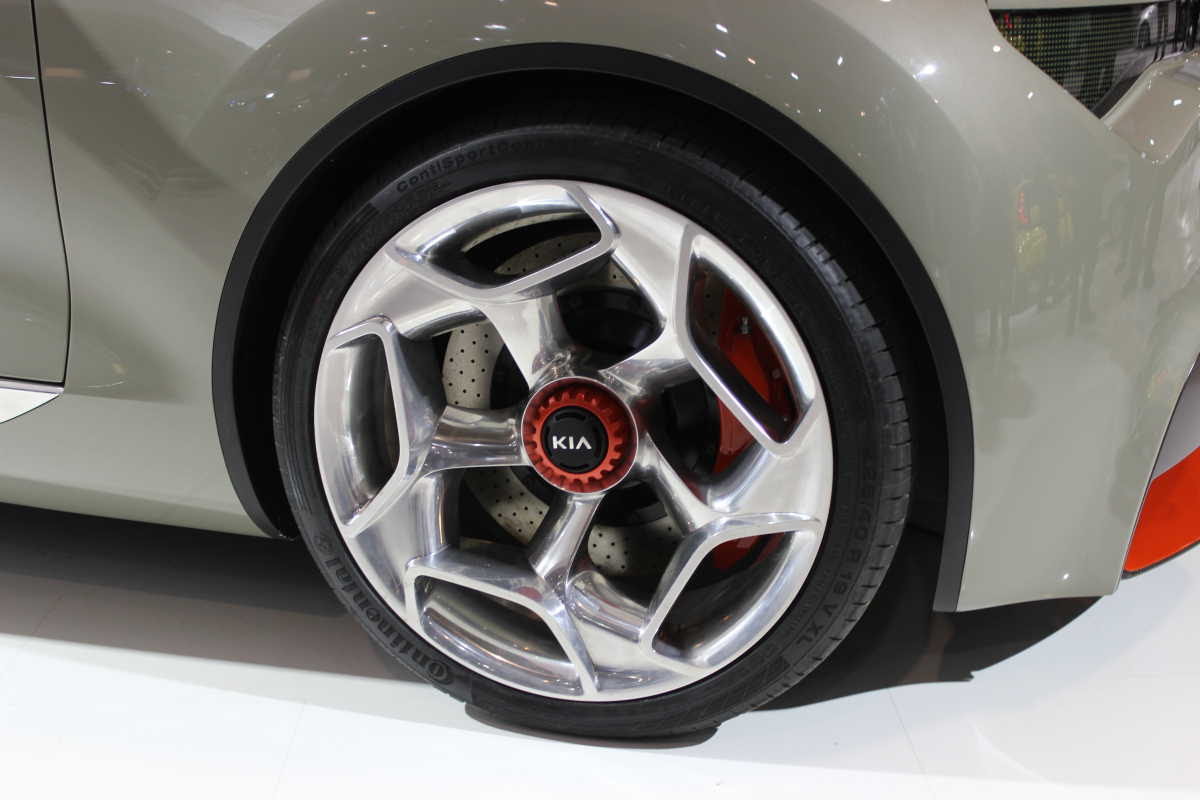 Kia Provo: Vrecková raketa
