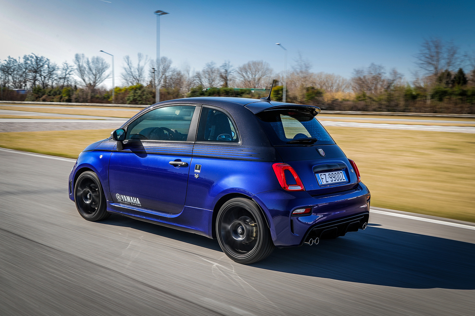 Abarth ukázal špeciálnu sériu 595 s Yamahou