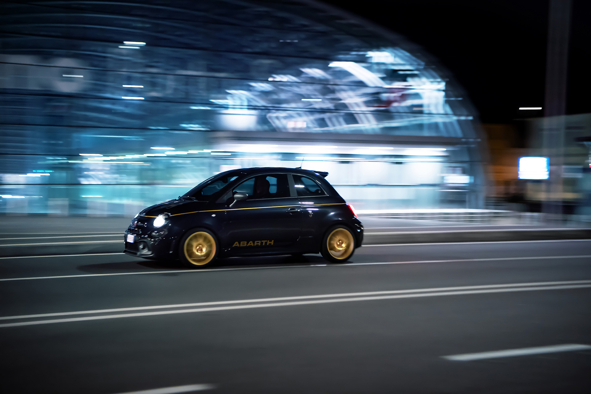 Abarth ukázal špeciálnu sériu 595 s Yamahou