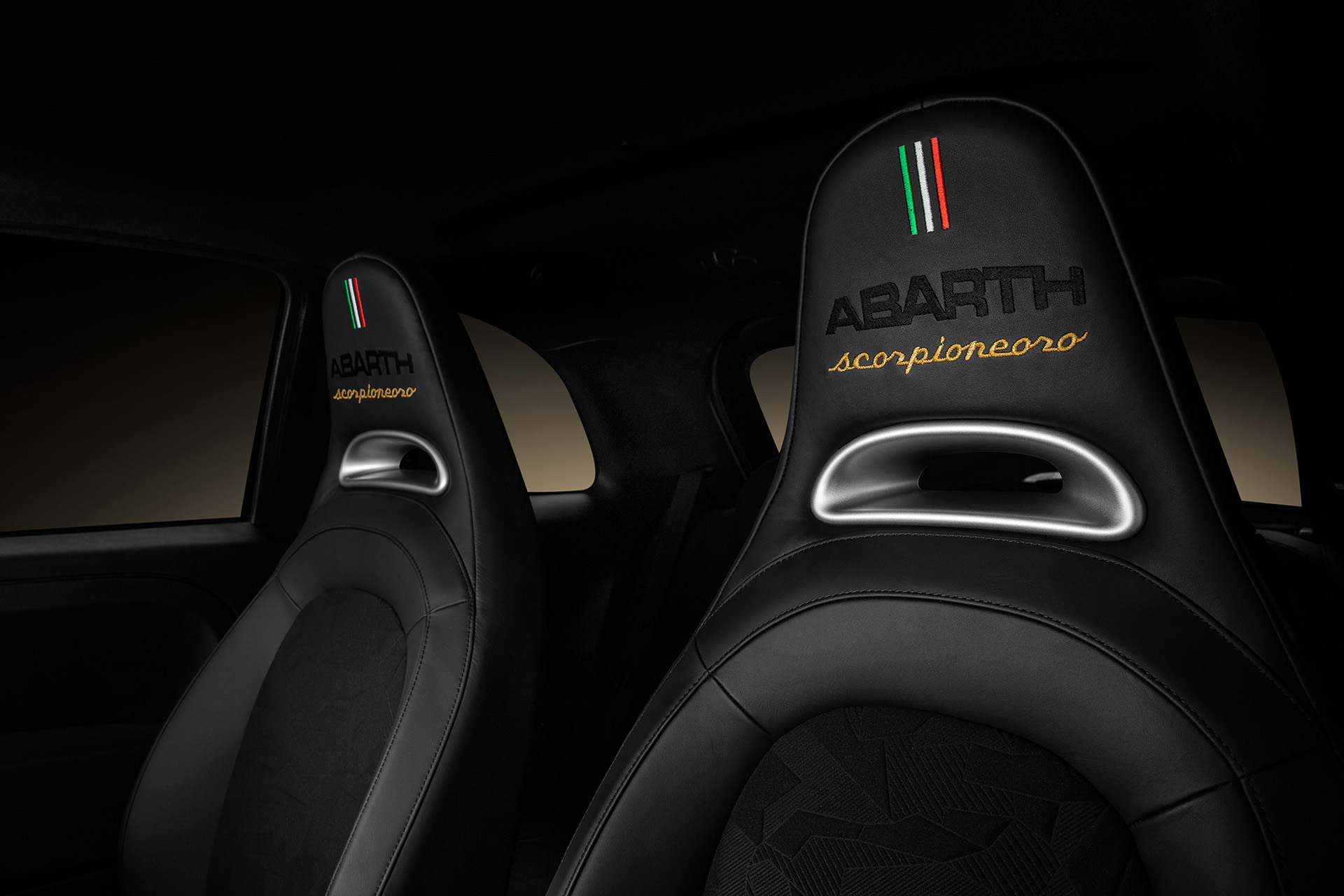 Abarth ukázal špeciálnu sériu 595 s Yamahou