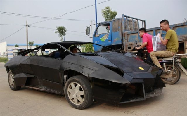 Blázni v automobilovom priemysle!