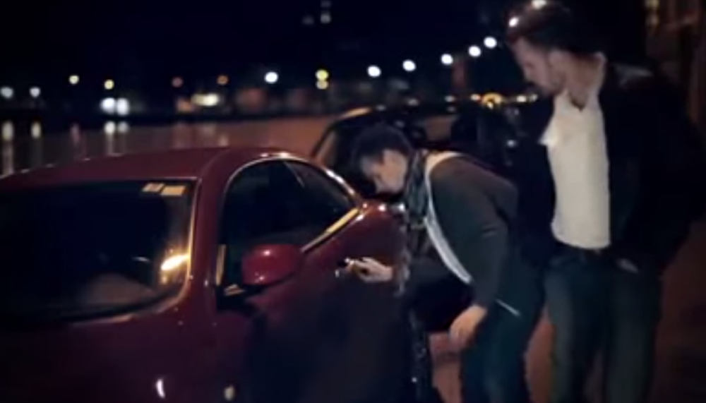 Video: Ako pomôcť opitému vodičovi?