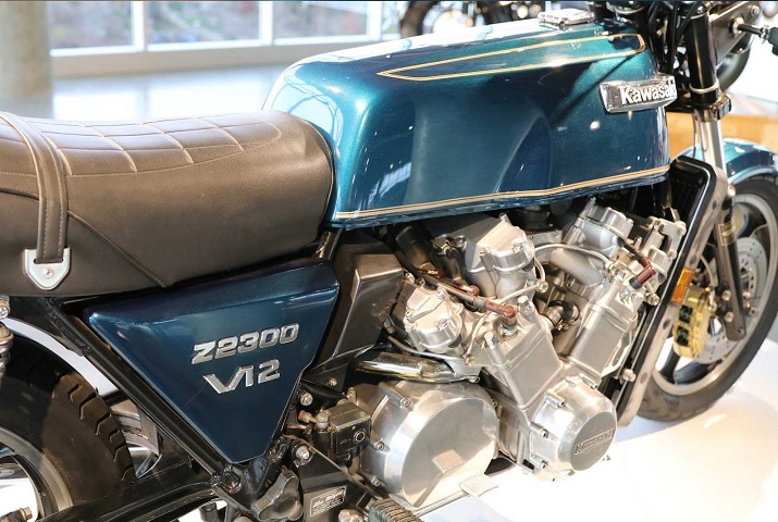 Kawasaki Z1300 s výkonom 250 koní 