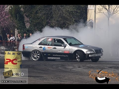 Amon Oliver predviedol svoju šikovnosť aj na V12-tkovom Mercedese 