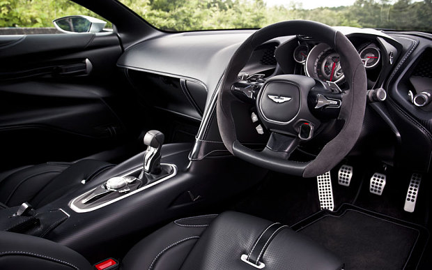 Aston Martin DB10