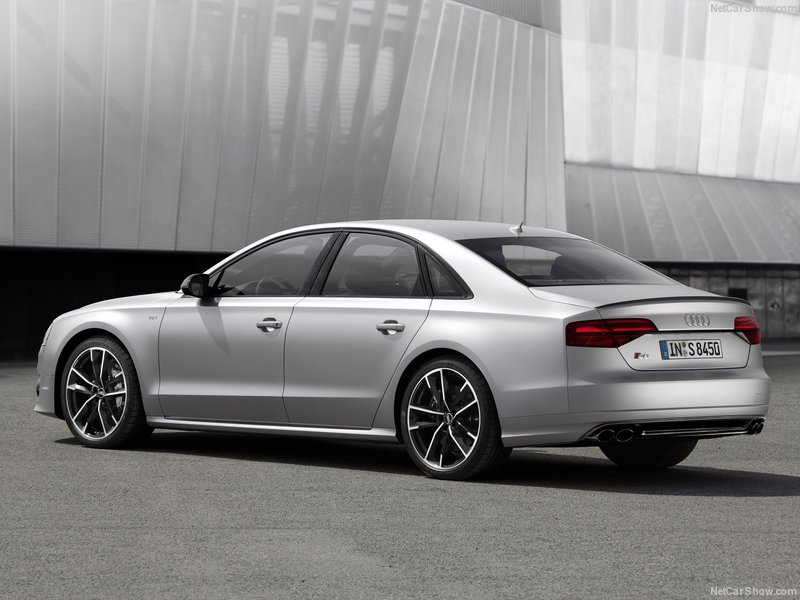 Audi S8 Plus