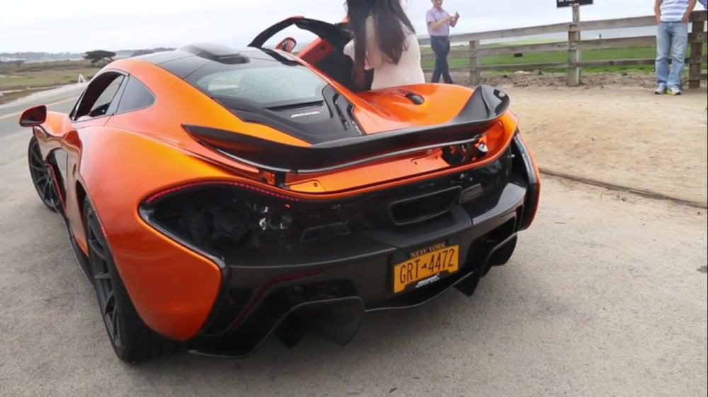 Fail: Ako sa neotvárajú dvere na McLaren P1?